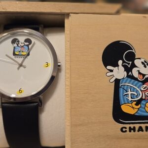 Vintage Disney Channel watch in box needs new battery